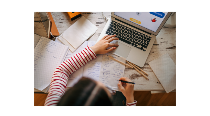 The Evolution of Education and the Transformative Impact of Technology on College Learning